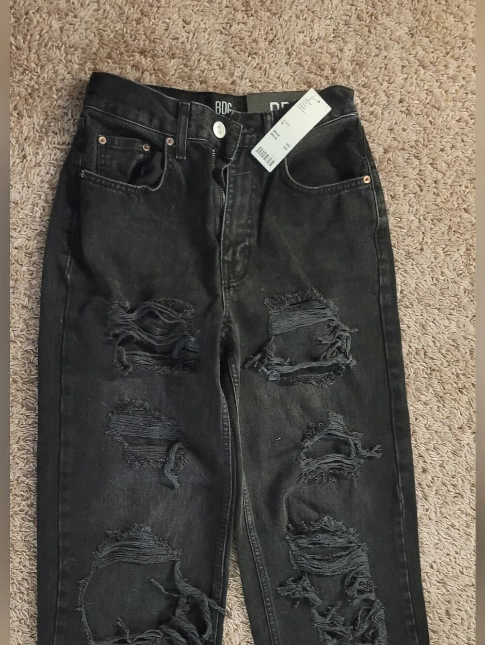 BDG Black Baggy Ripped Jeans NWT - Picture 3 of 5